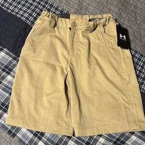 Boys Underarmour Khaki shorts